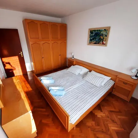 Apartment Marina *